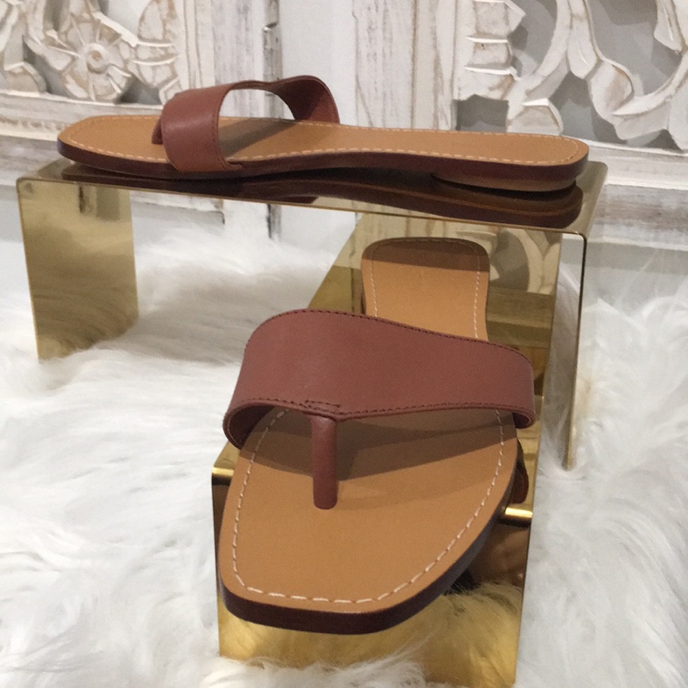 NWT! Reformation size 7 sandals with Dust Bag